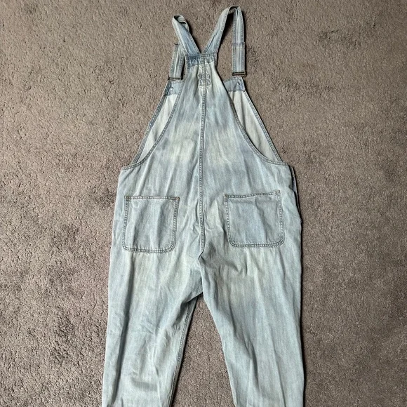Gap women's denim overalls - Picture 3 of 3